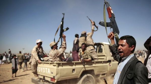 Arab Coalition Hits Houthi Checkpoint-Turned-Recruitment Centers
