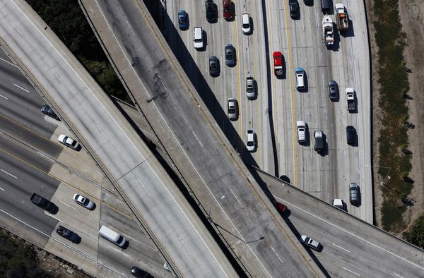 Trump Tells Car CEOs He'll Talk With California on Standards