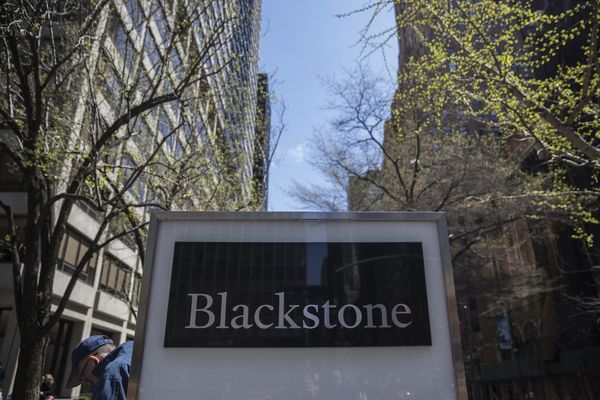 Blackstone Targets $10 Billion for Direct-Lending Comeback