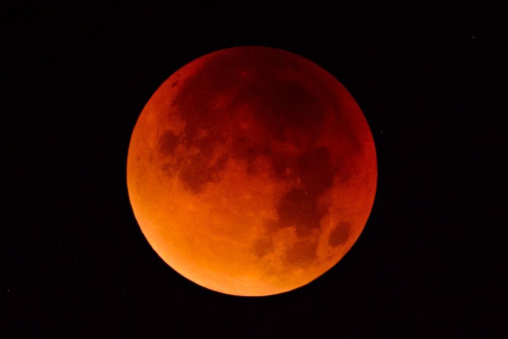 lunar-eclipse-10-best-places-to-see-the-blood-moon-in