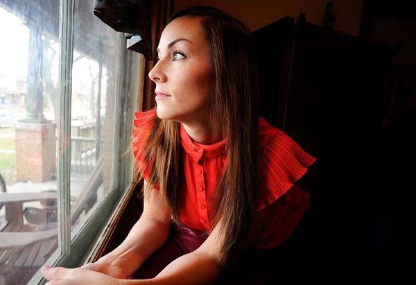 Amanda Lindhout recounts 15-month Somalia ordeal on Australian TV's Interview programme
