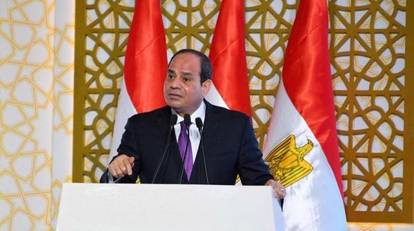 Egyptian President Meets with Commander of US Central Command