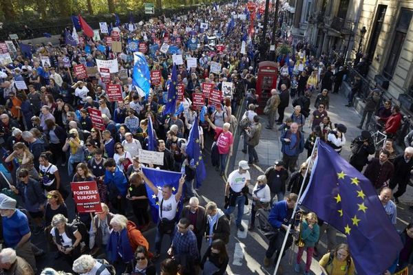 People's Vote march: 'More than 700,000 protesters' call for second referendum on Brexit deal in 'largest demonstration since Iraq War'