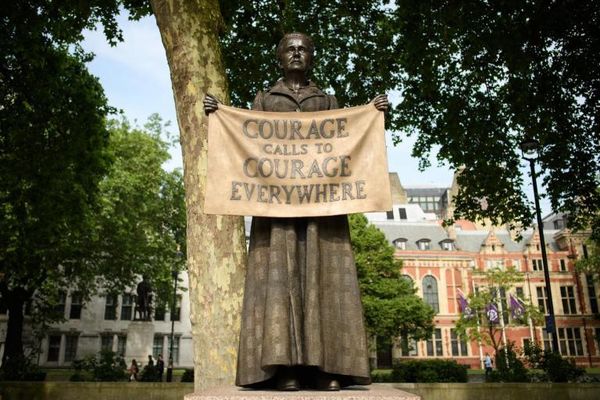 National Theatre to mark suffragette centenary with Courage Everywhere series of rare readings