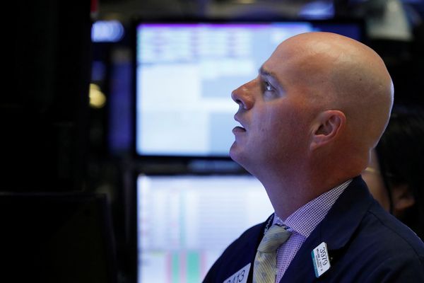 Stocks sell off as tech tumbles; dollar hits 16-month high