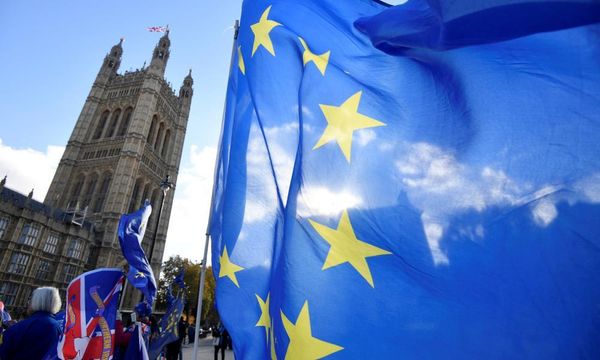 Brexit: May tells her cabinet, this is the deal – now back me