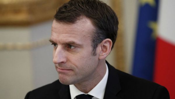 Macron raises minimum wage to appease Yellow Vest protesters