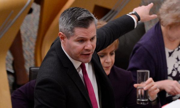 Scotland freezes threshold for higher-rate income tax