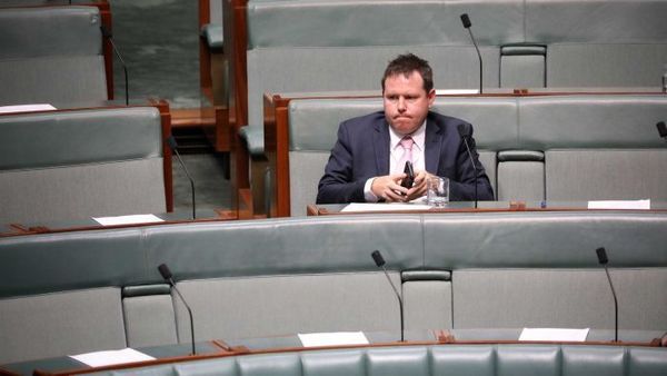 Andrew Broad to leave Parliament following dating website scandal