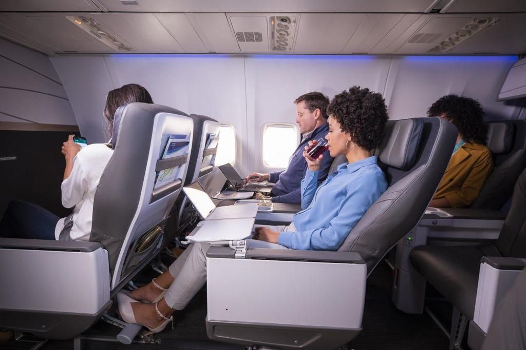 AllNew Alaska Airlines Cabin Boasts Recaro Seats,…