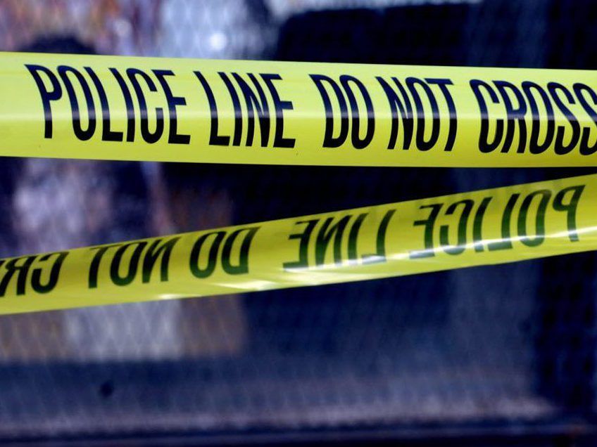 3 in custody after standoff with police in Lincoln Park