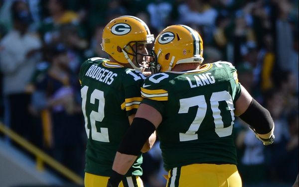 Aaron Rodgers on retirements of Josh Sitton, T.J. Lang: ‘Thanks for always taking care of me!’