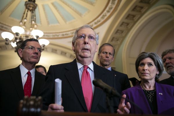 McConnell Seeks Deals With Democrats on Immigration, Spending