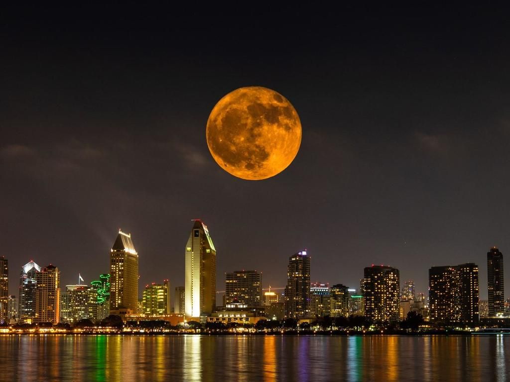 Pink Moon Stunning April full moon will actually…