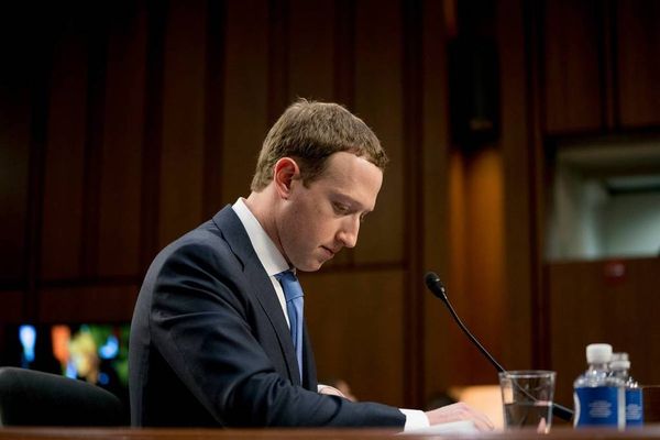 Federal regulators investigating Facebook over data lapses set their sights on Mark Zuckerberg