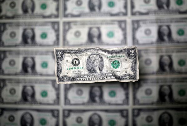 Yen jumps on Trump's tariff threat on Mexico