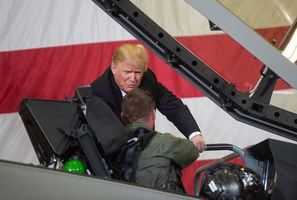 Pentagon Chief to Suspend Turkey’s F-35 Pilot Training