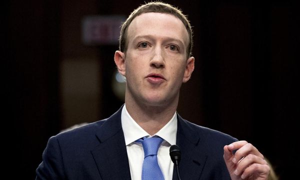 Facebook emails seem to show Zuckerberg knew of privacy issues, report claims