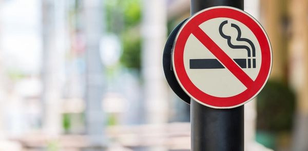 Helping smokers quit: financial incentives work