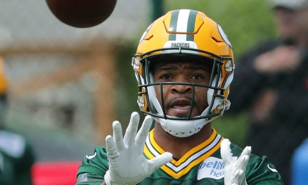 Green Bay Packers cornerback Kevin King (20) warms up before an NFL  football game against the Minnesota Vikings Sunday, Jan 2. 2022, in Green  Bay, Wis. (AP Photo/Jeffrey Phelps Stock Photo - Alamy