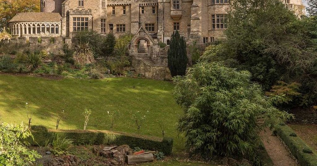 This historic Grade I listed Devizes Castle where…
