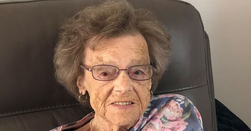 a-93-year-old-gran-died-from-broken-heart-syndrome