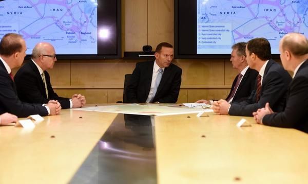 Citizenship and last minute offshore processing bills dominate parliament – as it happened