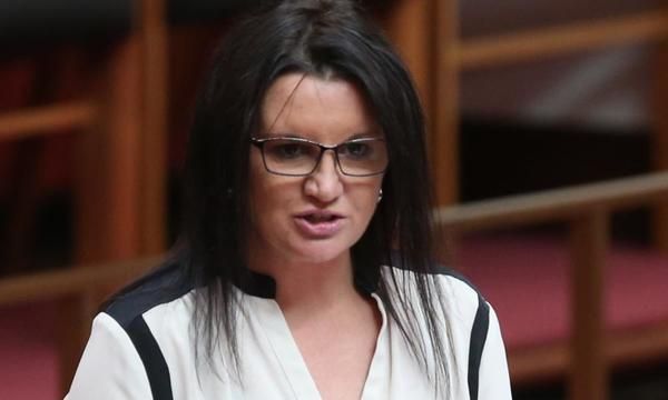 Senate passes bill to protect offshore processing from high court challenge