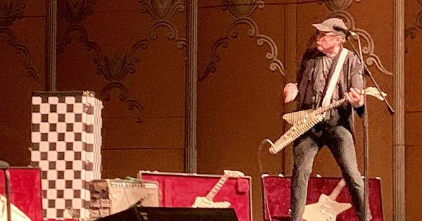 No surrender in Rockford casino competition: Bids sweetened with guitar licks, aquariums, waterparks