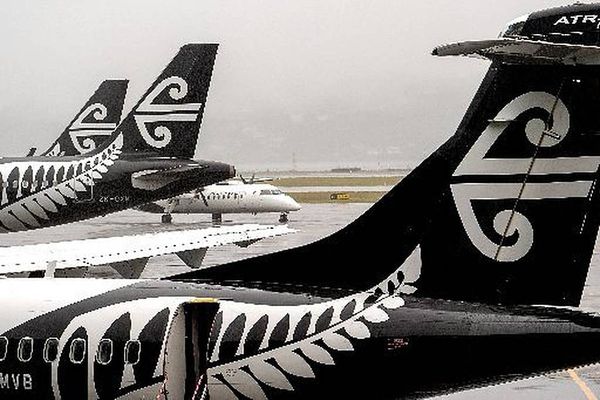 Air New Zealand flight evacuated at Melbourne Airport after white substance found on board