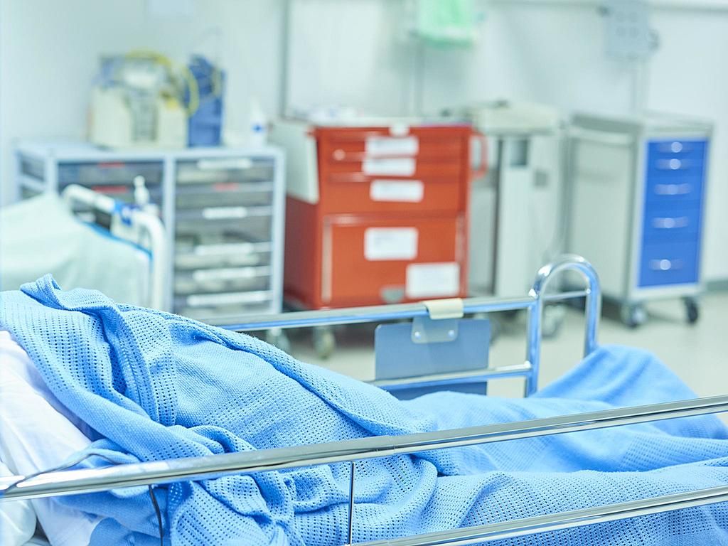 Doctor accused of performing unnecessary…