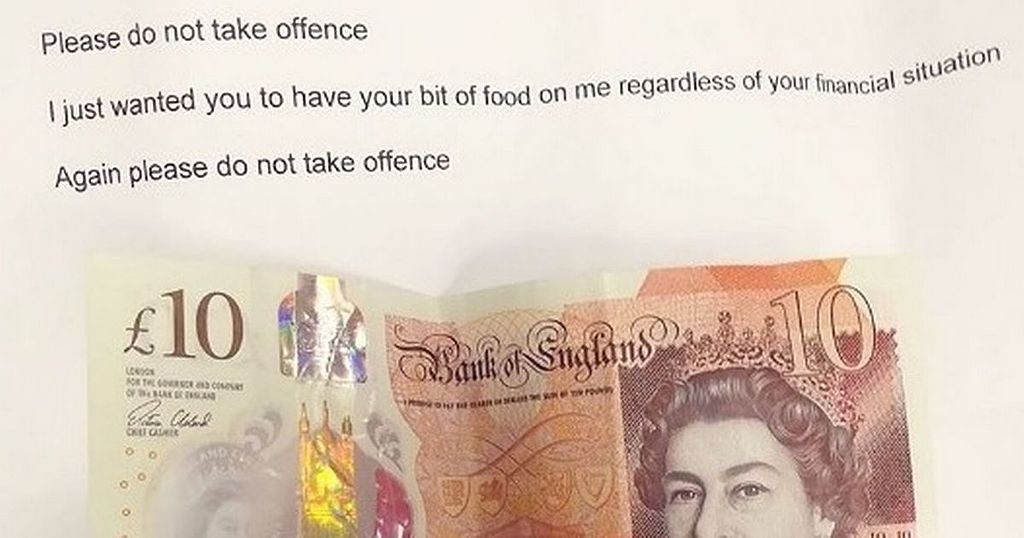 Mystery men handing out £10 notes in shopping centre