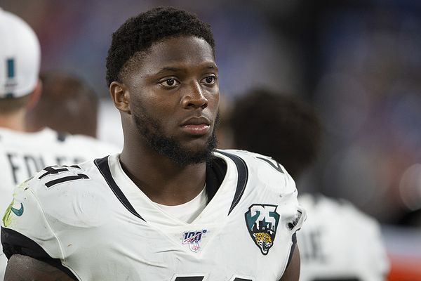 Injury news: Josh Allen questionable for a return vs. Raiders after shoulder (stinger) injury