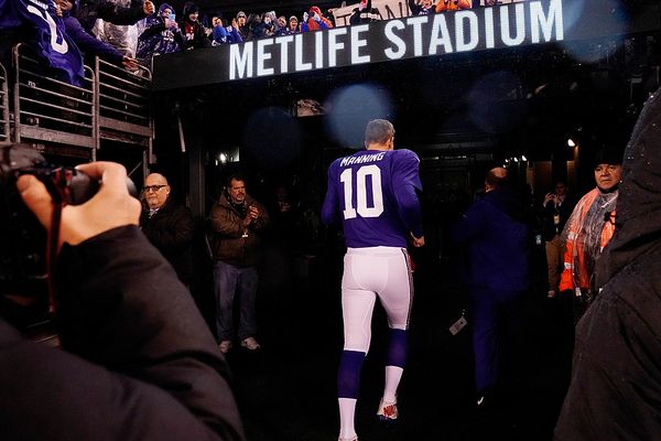 12 stirring memories from Eli Manning’s career as a New York Giant