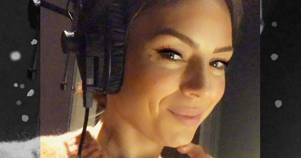 Kelvin Fletcher s Wife Liz Ditches Wedding Ring Again kelvin-fletcher-s-wife-liz-ditches-wedding-ring-again
