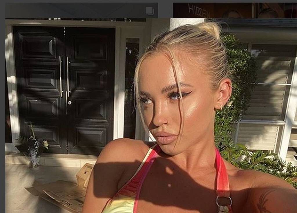 Influencer Tammy Hembrow reveals 'real body' in candid…