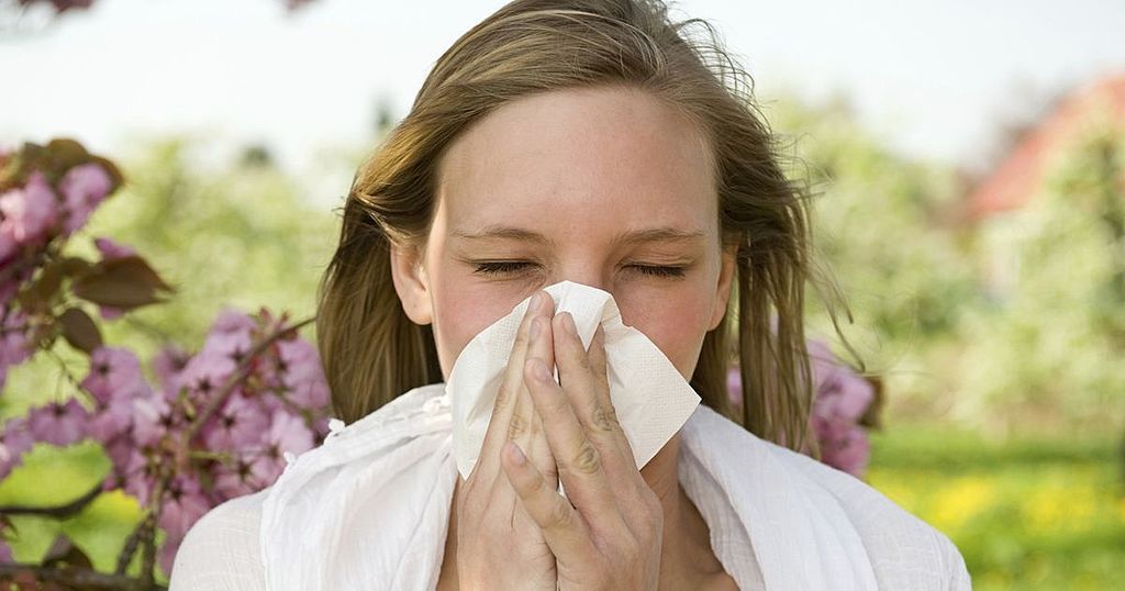Dr Hilary reveals difference between hayfever and…