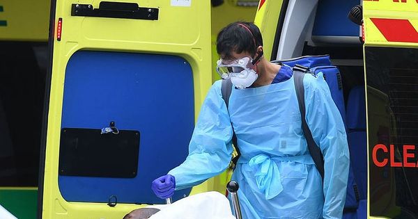 UK coronavirus deaths rise by 953 as toll goes above 9,000