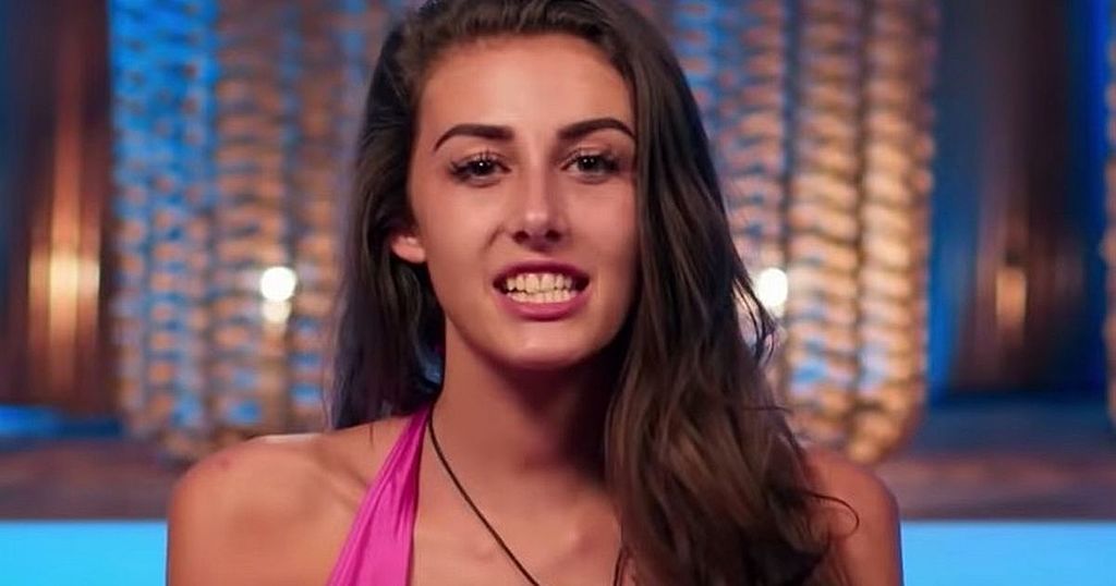 Who is Chloe Veitch? The lowdown on the Too Hot To Handle contestant from  Essex, London Evening Standard