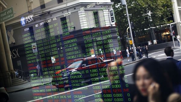 US stocks drop 630 points on US oil price crash concerns