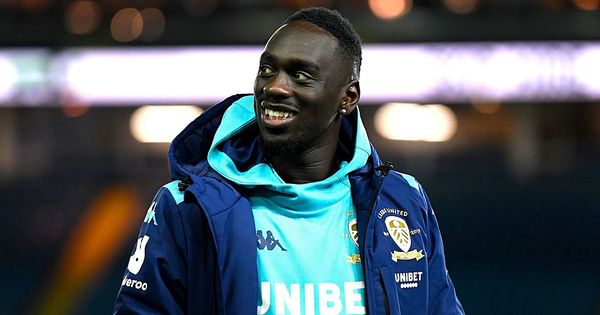 Leeds United morning headlines: Augustin sent promotion message with Premier League in sight