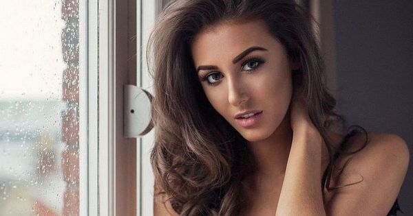 Too Hot To Handle's Chloe Veitch is ready to be on Love Island - Dexerto