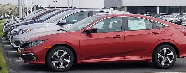 Coronavirus Casts Confusion Over Traditional Car Selling Seasons