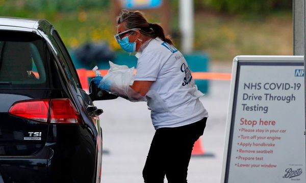 UK coronavirus live: Britain claps for carers and celebrates frontline workers - as it happened