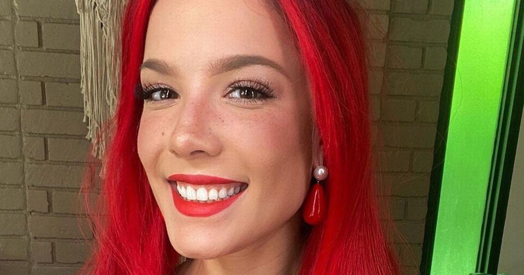 Halsey unveils plans to a lawyer as she…