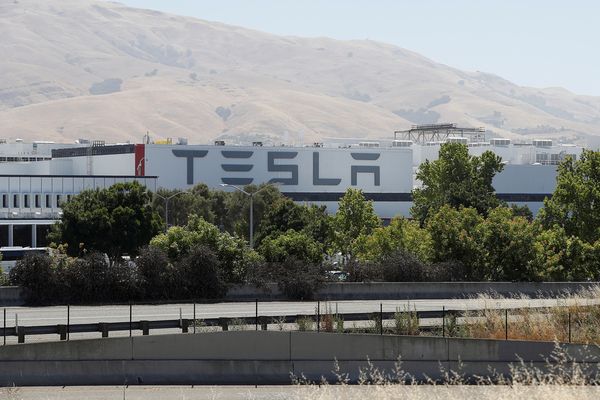 Tesla wants to start building a new U.S. vehicle plant this summer