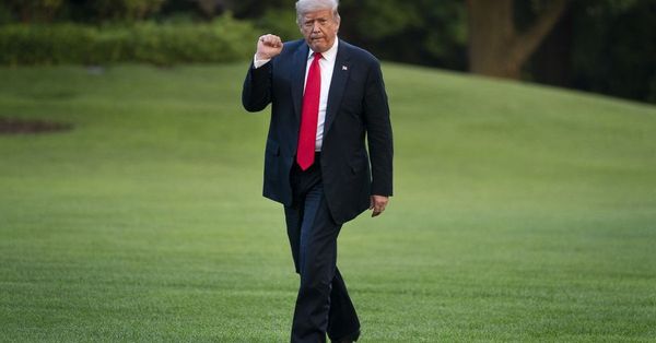Trump throws darts at Lightfoot, Pritzker over crime; offers help with ‘unsolved challenges’