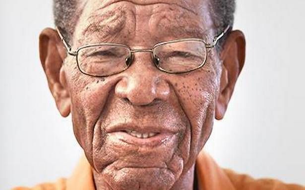 West Indies Cricket Legend Everton Weekes Dies, Aged 95