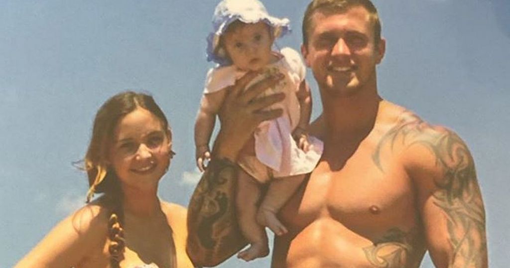 Jacqueline Jossa looks incredible in her bikini on family holiday