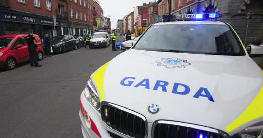 Five teens arrested after garda chase ends in car…